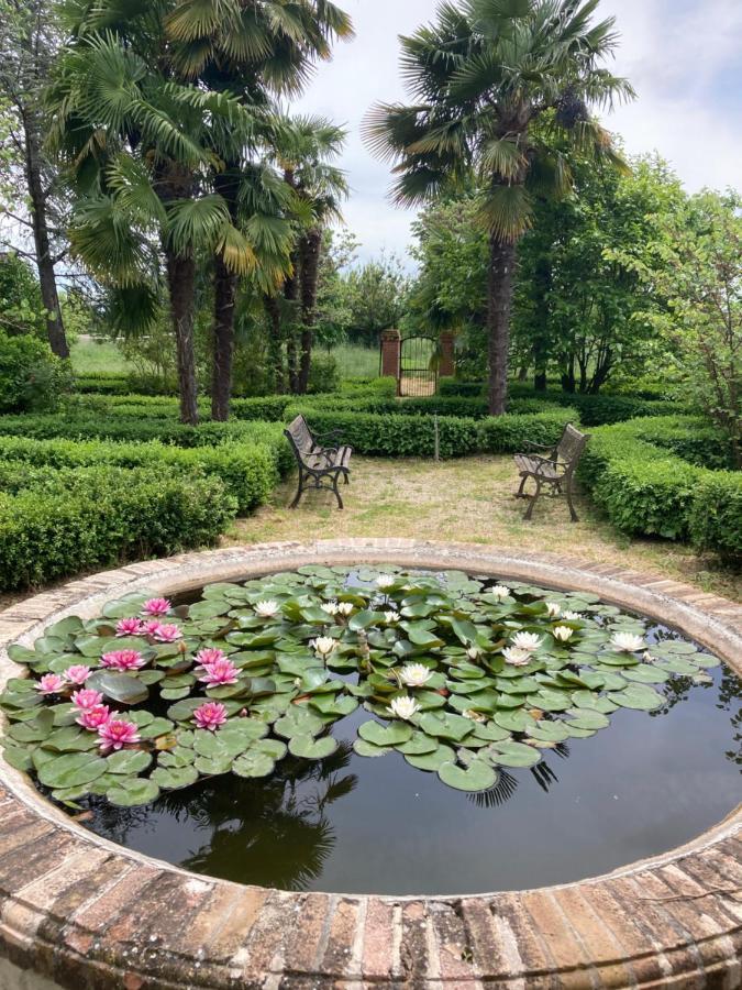 Domaine De Menerque - Petit Chateau Avec Piscine Lisle-sur-Tarn Kültér fotó